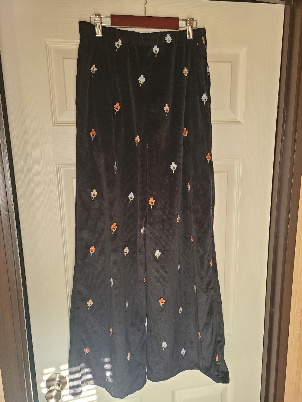 Cider Black Wide-Leg Velvet Pants with Embroidered Floral Accents